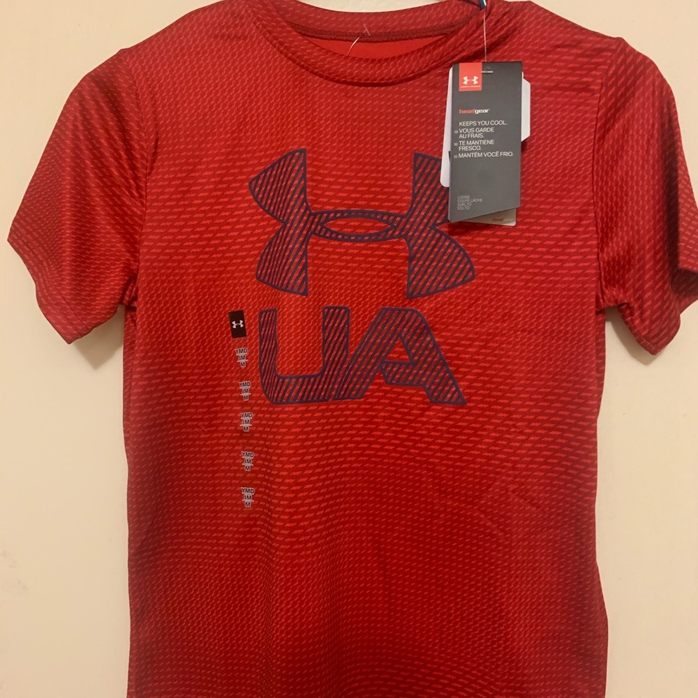 Boys UA shirt